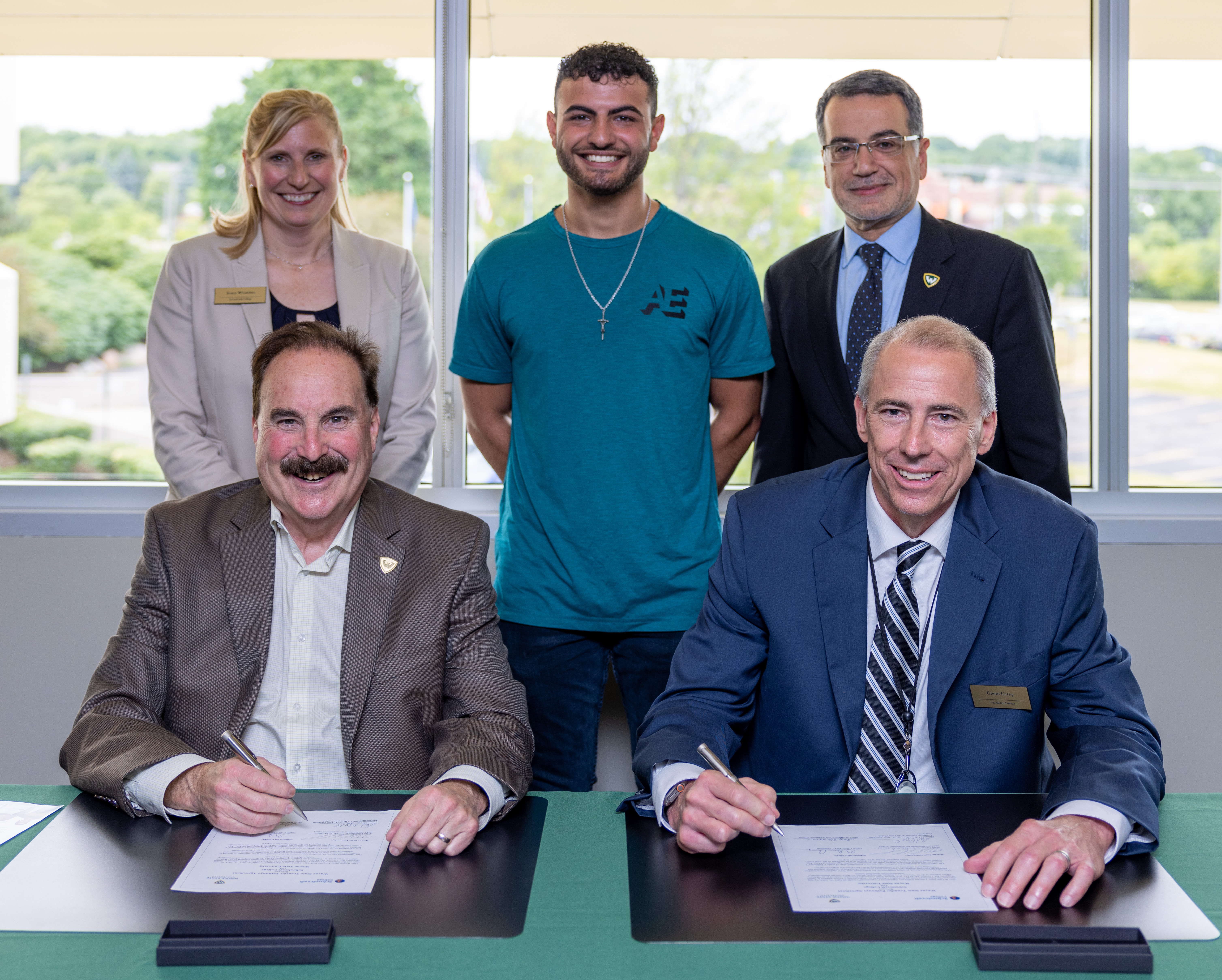 Students have clear path to bachelor's degree thanks to expanded partnership with Schoolcraft College 